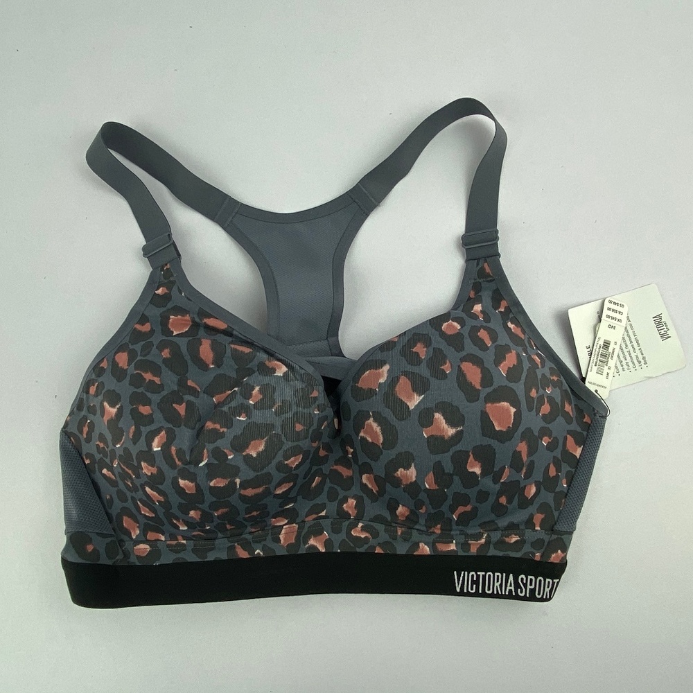 Victoria's Secret  Incredible sports bra 34D NEW
